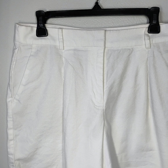 LOFT Peyton Trouser Shorts Womens 4 White Pleated 7" Inseam Mature Sophisticated - Picture 4 of 16